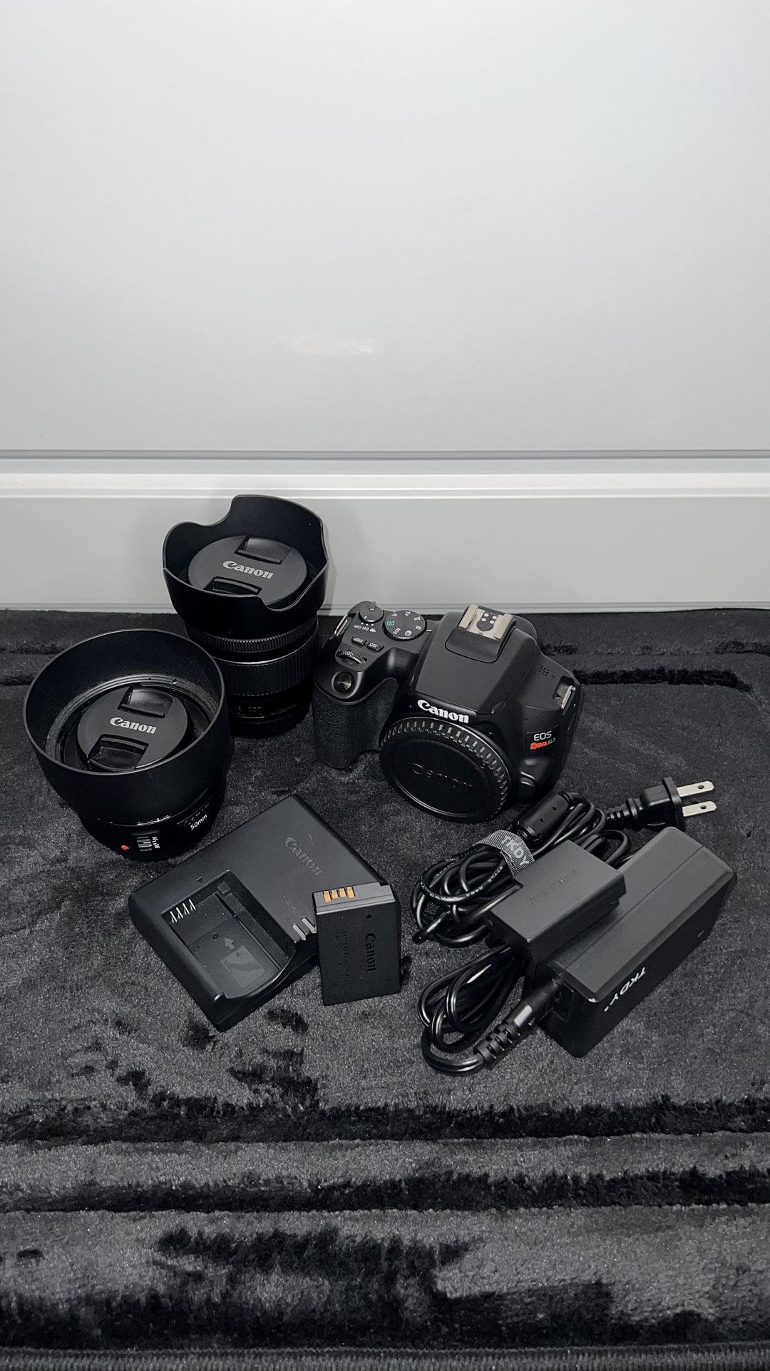 Canon EOS Rebel SL3 + 18-55mm Lens + 50mm Lens + Tripod + Full Starter Kit