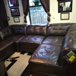 Ray.our Flanigan Leather Sectional 5 Individual Pieces