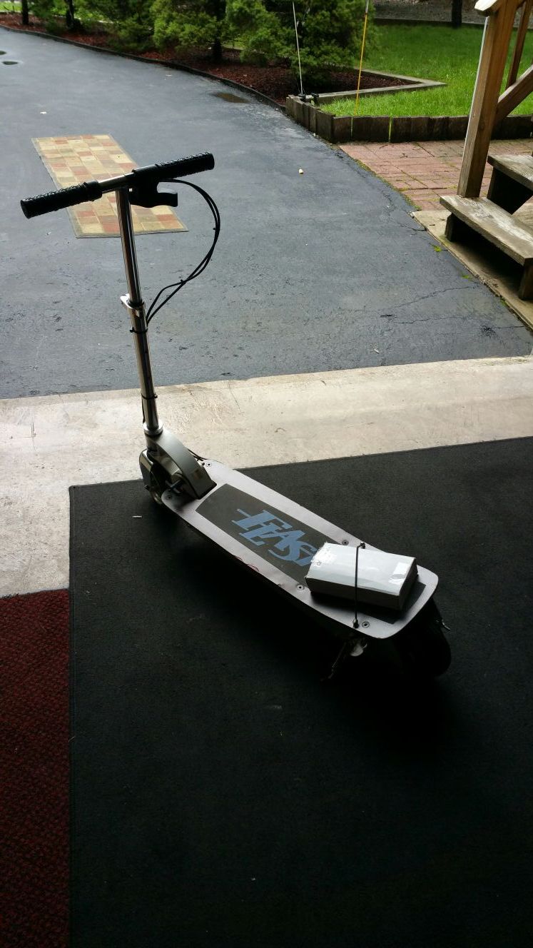 Battery power scooter,