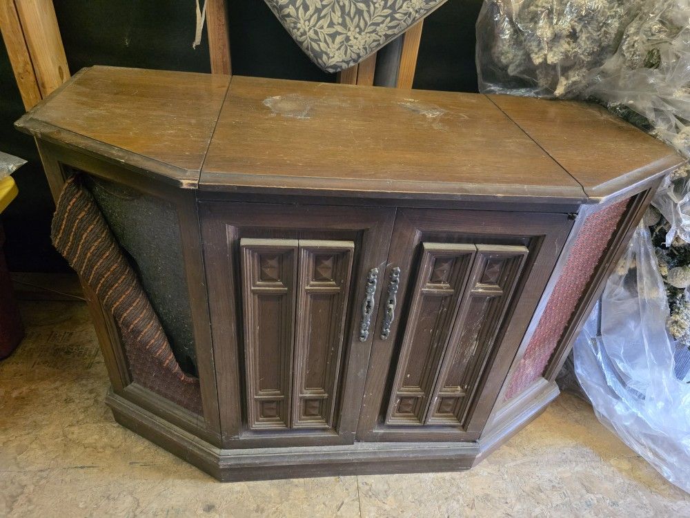 Antique Stereo