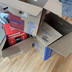 Free Moving Boxes