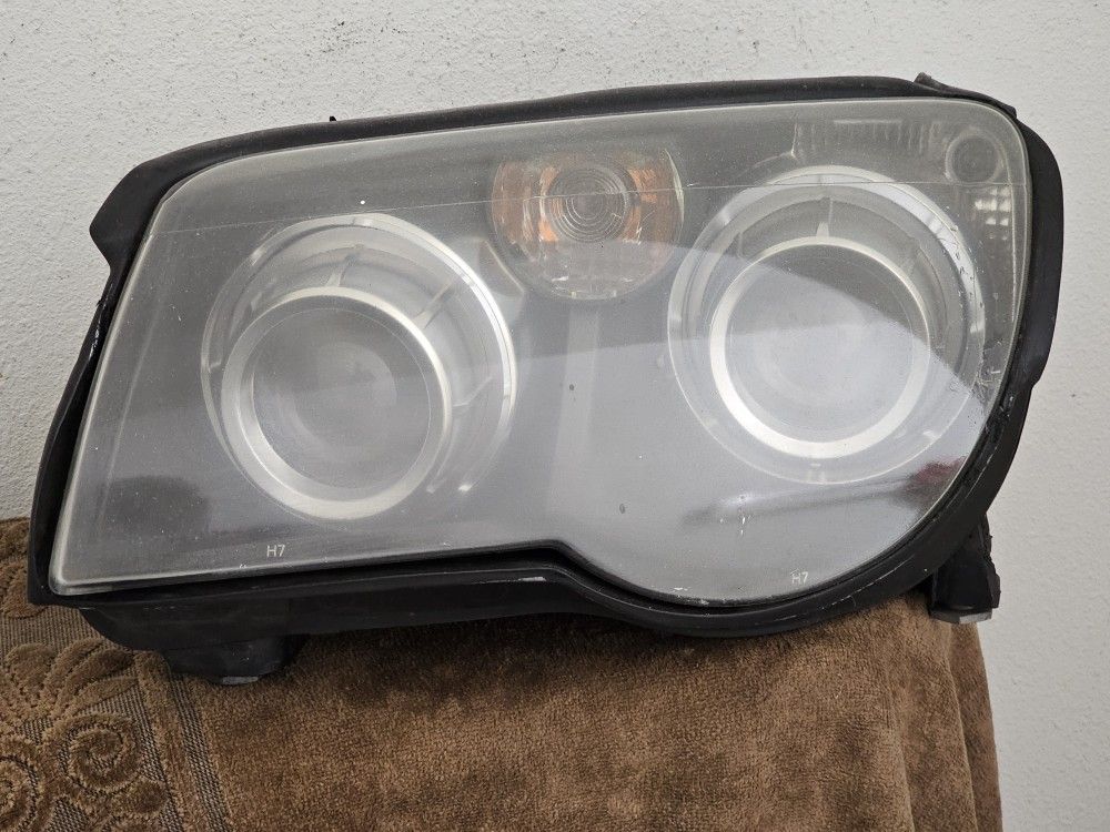 2007.2008.2009 Chrysler Crossfire Headlight