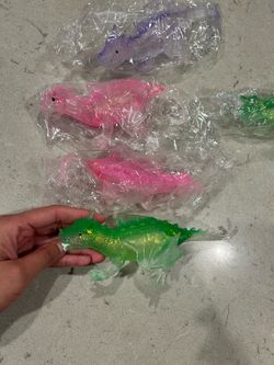 Dragon glitter squishy