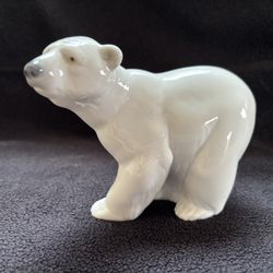 Lladro Porcelain Figurine -Polar Bear - MINT