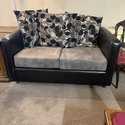 Loveseat 