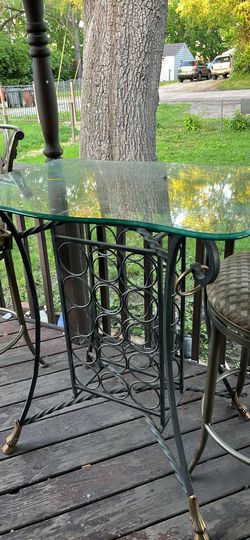 Wine table 2 chairs