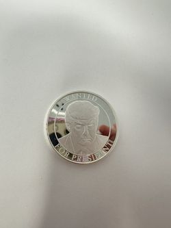 Coin /.999 Silver /Trump 