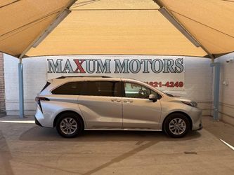 2025 Toyota Sienna