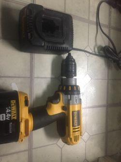 Dewalt 14.4 v