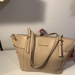 Michael Kors Tote Cream Color EUC