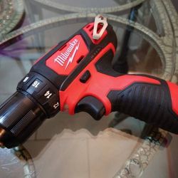 Milwaukee M12 Drill (Tool Only)