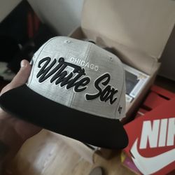 White Sox And 2 Bulls Snap Backs Brand new !!!!!