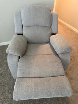 Light Gray Fabric Manual Recliner