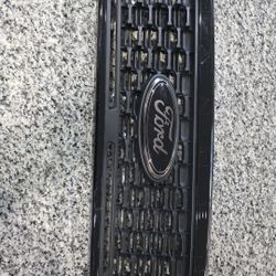 2019 2021 2022 2023 Ford Ranger XL Black Surround Front Grille KB3B-8W200-AD OEM