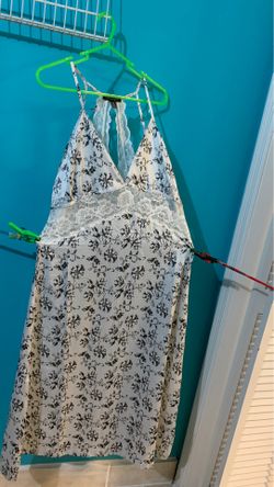 Women sleeping Gown (Night gown) size L)