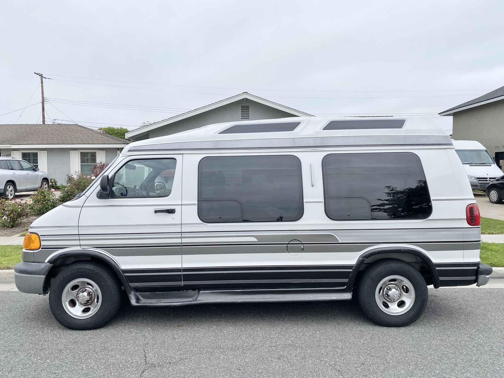 2000 dodge camper van for Sale in Fountain Valley, CA OfferUp