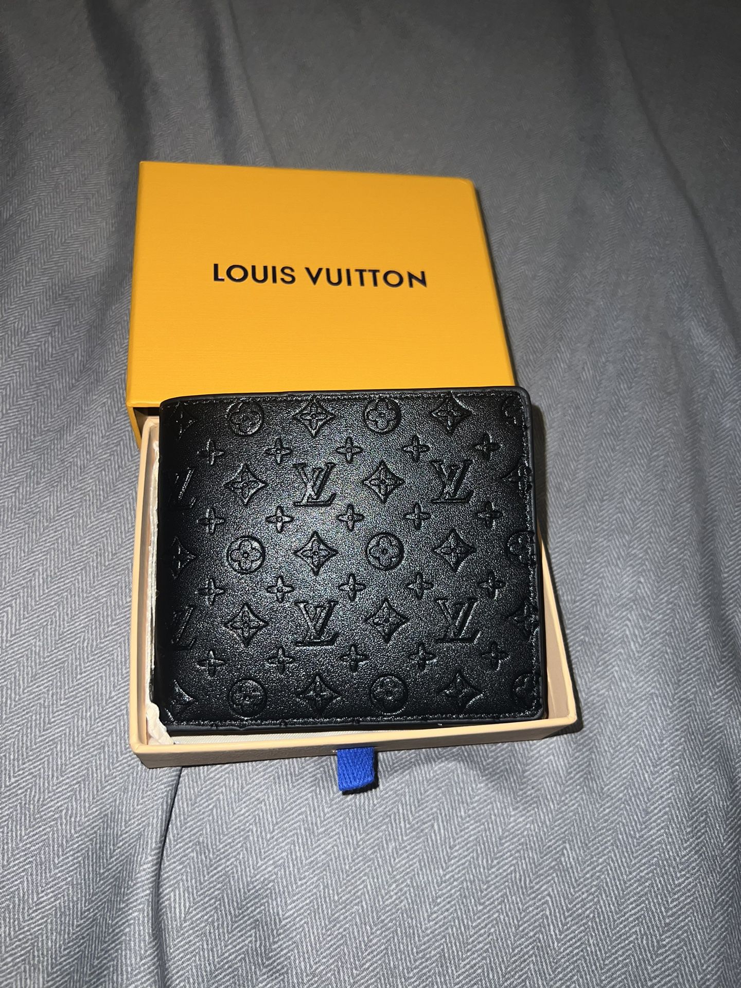 LV Wallet / Louis Vuitton Wallet (Read Desc)