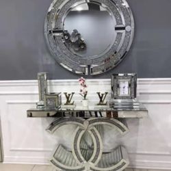 New C Design Console Table + Mirror Set 