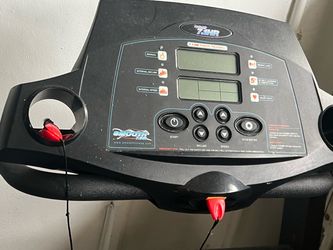 FREE Smooth Fitness 7.1 HR Treadmill - For Parts / Repair