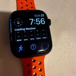 45mm Apple Watch 7 GPS