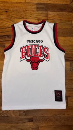 Chicago Bulls youth size 10/12 jersey