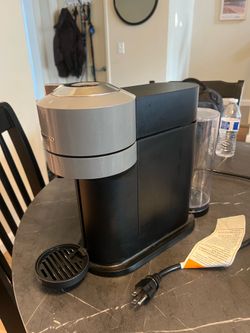 Nespresso Vertuo Next Deluxe Coffee and Espresso Maker, Pure Chrome 1.1 liter