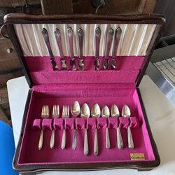Antique Vintage 1930 —33 Pc Flatware Wood Box 