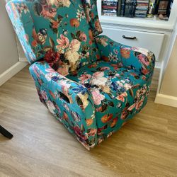 Recliner Arm Chair