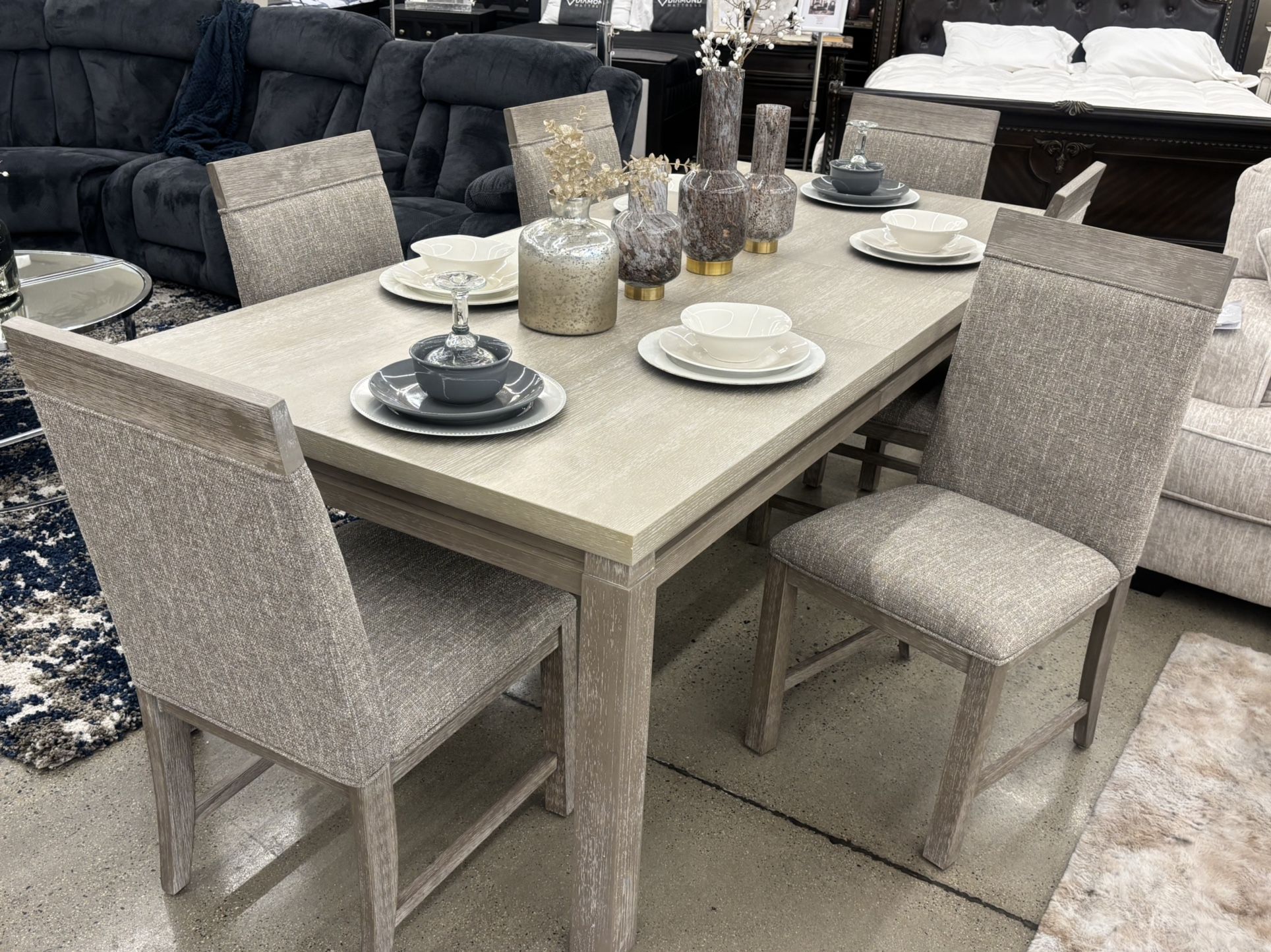 Dining Table With Leaf And 6 Chairs 