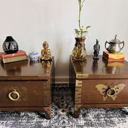 VINTAGE CHINESE NIGHTSTAND SET 