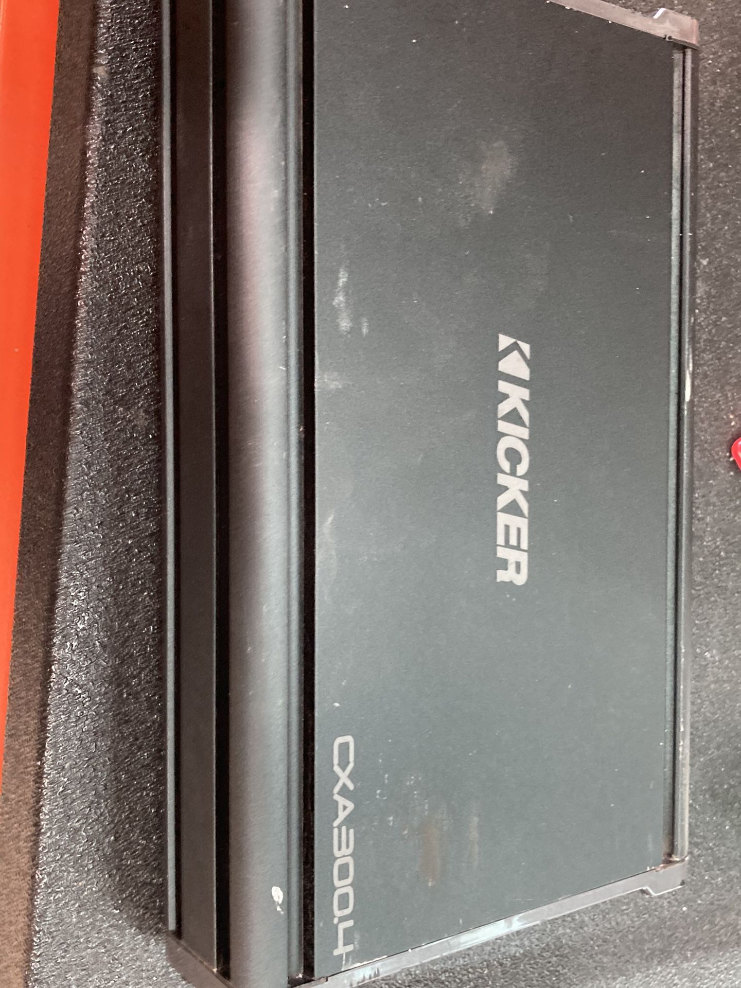 Kicker CXA300.4 (43CXA3004) CXA300.4 4x75-Watt Four-Channel Full-Range Amplifier