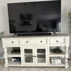 Farmhouse Living Room Furniture