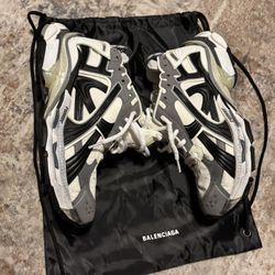 Balenciaga Runners 