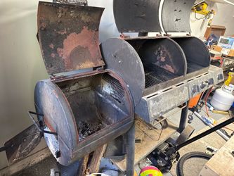 Bbq pit/ smoker