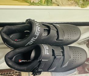 NEW black cycling shoes from the brand FENLERNA.🎁