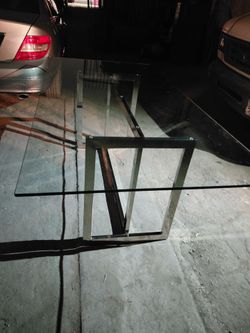 Dinning room table