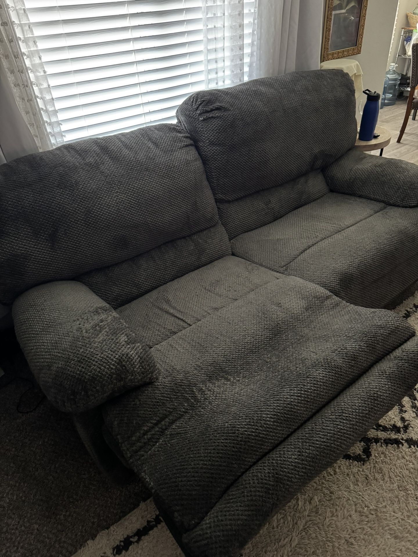 Electric Reclining Sofa. Right Side Won’t Go Down; Just Needs New Motor, Still Charges/usb