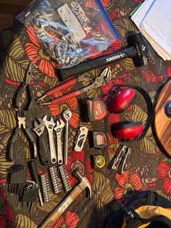 Mixed Hand Tool Lot