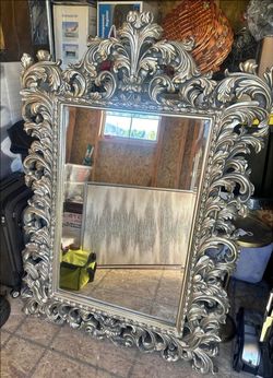 Beautiful baroque Mirror