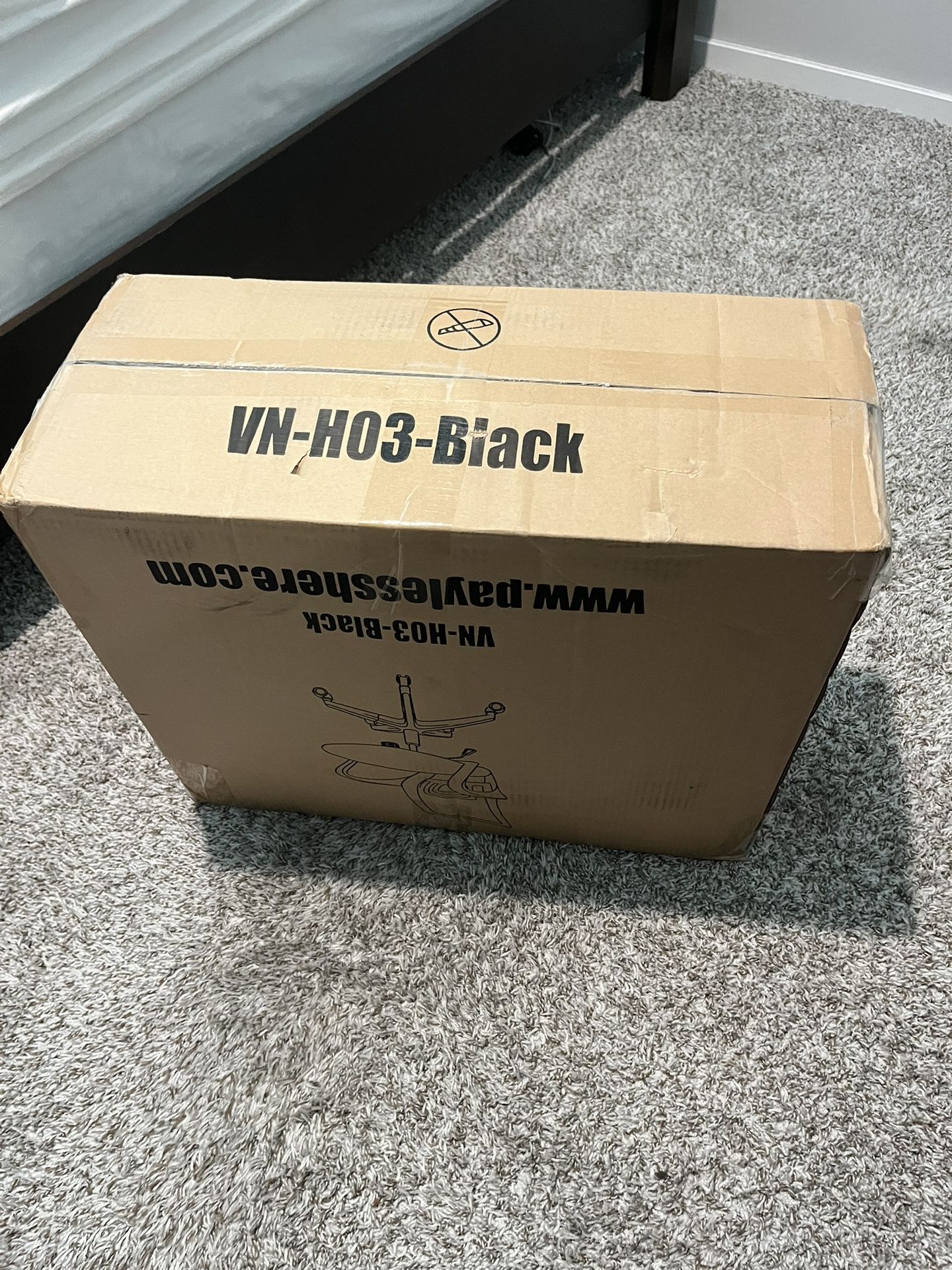 Desk and desk chair