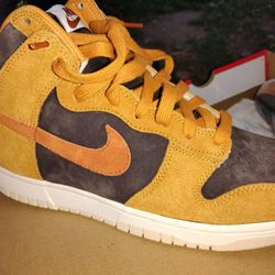 Nike Dunks PRM (Velvet Brown/ Dark Russet