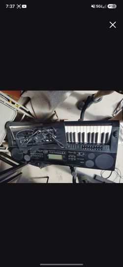 Casio Electronic Keyboard