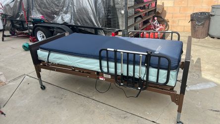 Hospital electric bed brand new very good condition. We matrix an extra matrix very comfortable. Hospital electric bed brand new very good condition. 