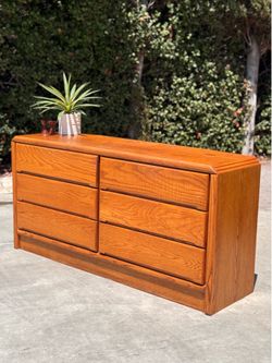 Postmodern Mid Century Vintage 1980s Oak 6 Drawer Lowboy Dresser