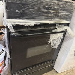 24” Whirpool Black Single Gas Oven 