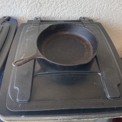 Cast Iron Skillet 