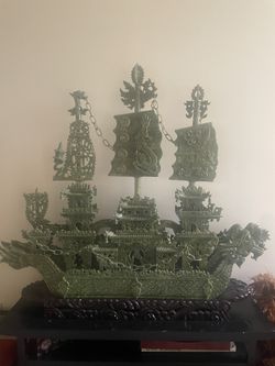 Jade Dragon Boat