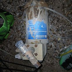 Campbell Hausfeld air compressor.