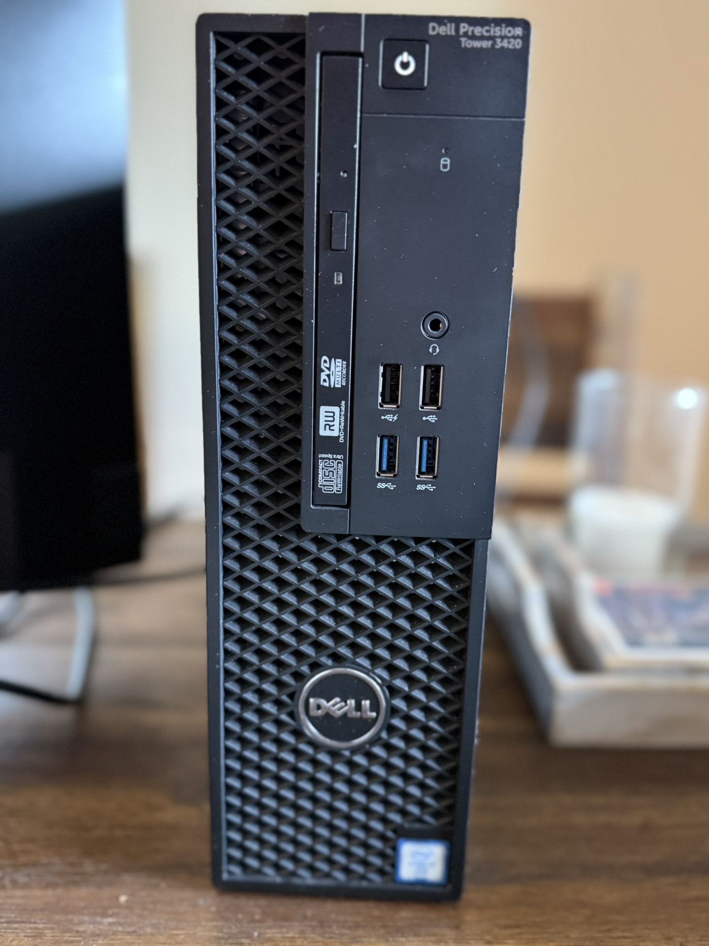 Dell Precision 3420