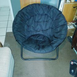 Foldable Black Chair 